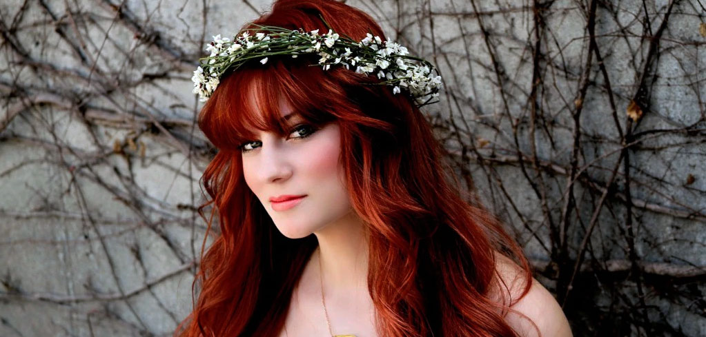 red wedding hairstyle